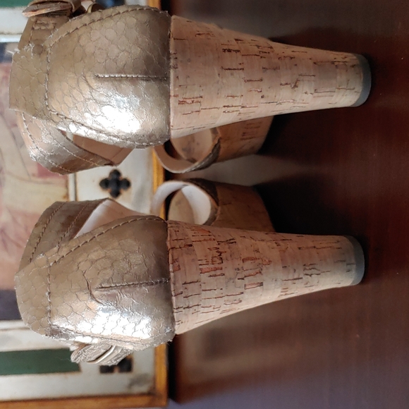 Franco Sarato Shoe - Picture 3 of 9